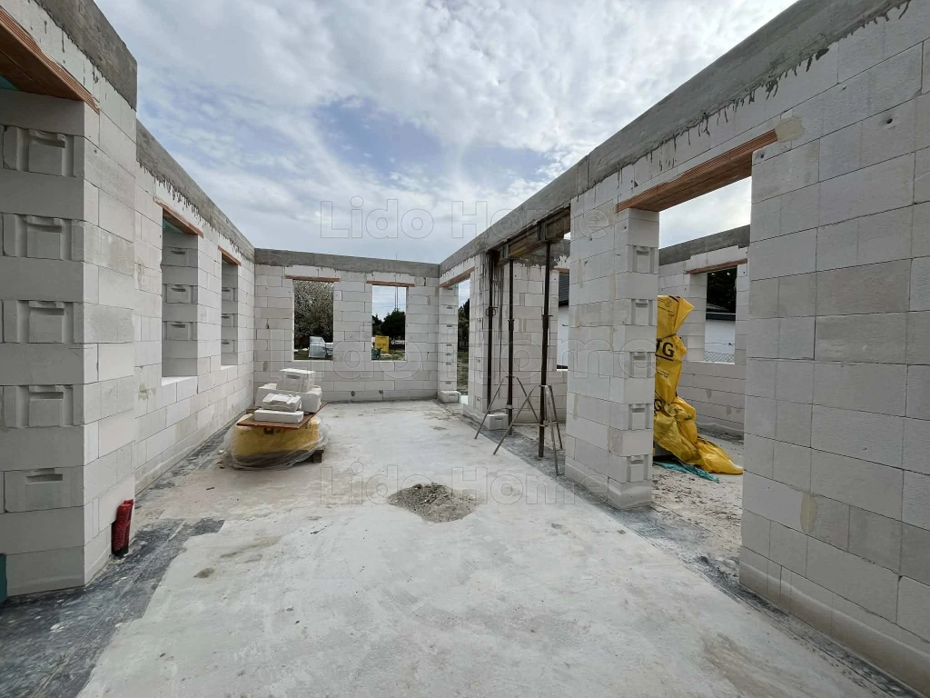 c3-1-name c2-1-name, Balatonfenyves