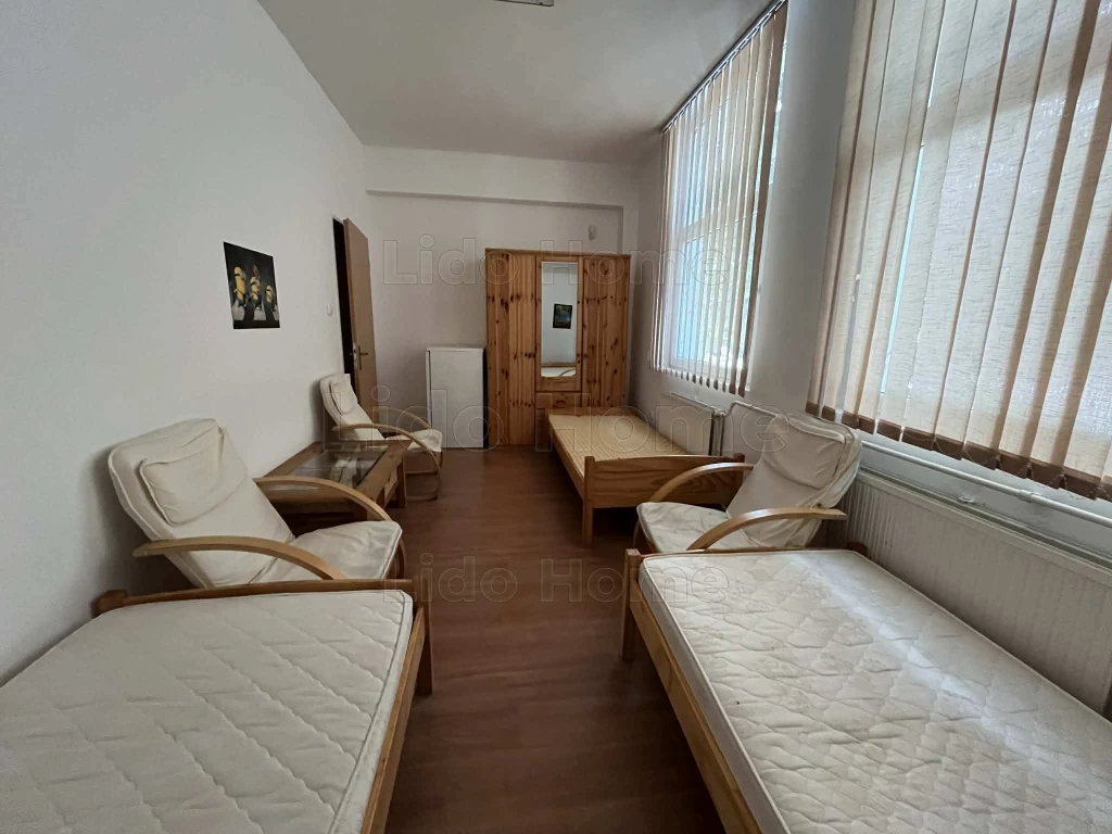 Eladó irodaház Balatonbogláron!