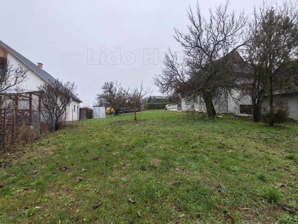 Eladó építési telek Fonyódon!