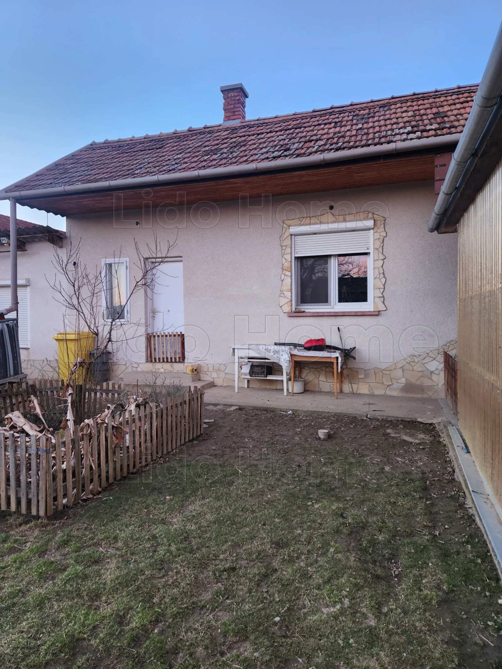 AZONNAL KÖLTÖZHETŐ CSALÁDI HÁZ SOMOGYVÁRON