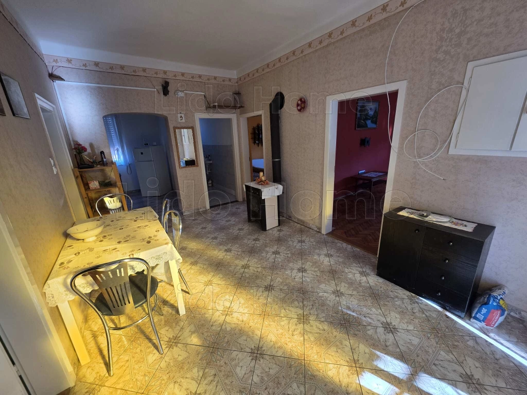 VASÚT ÉS A BALATON KÖZÖTT