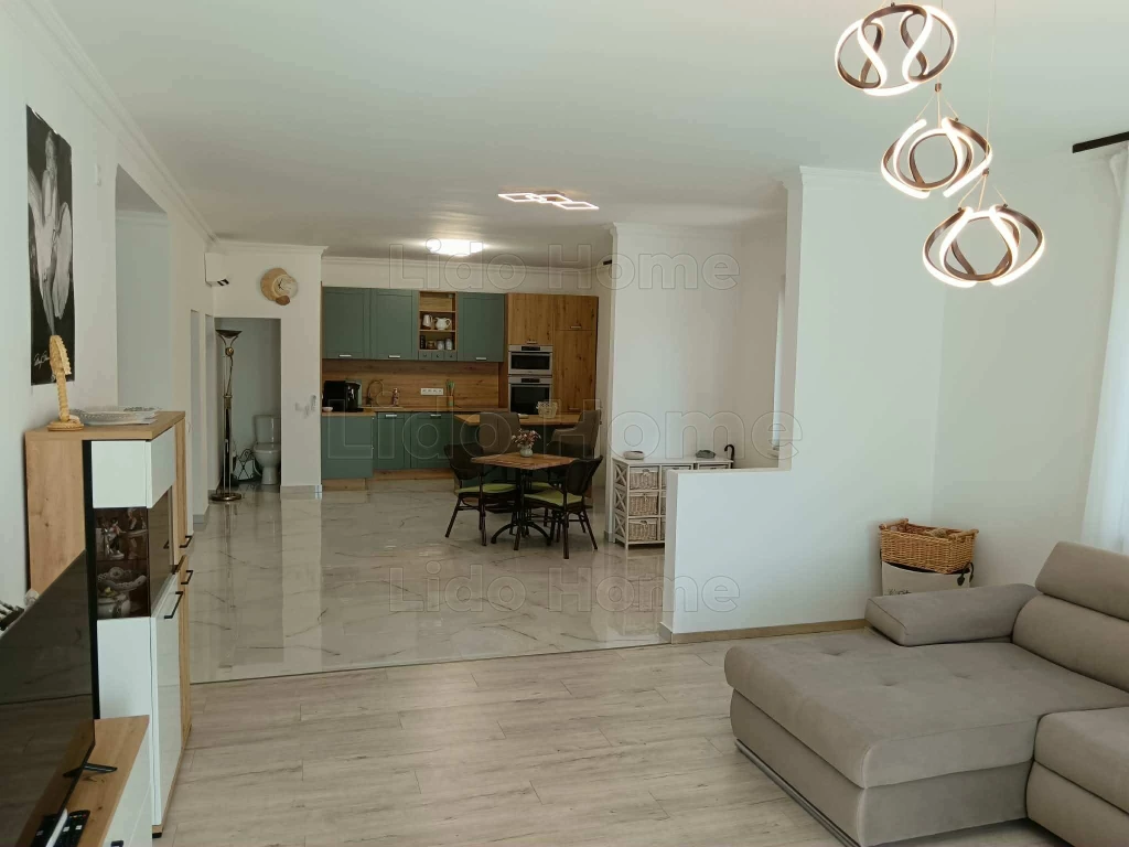 Modern lakás nagy terasszal