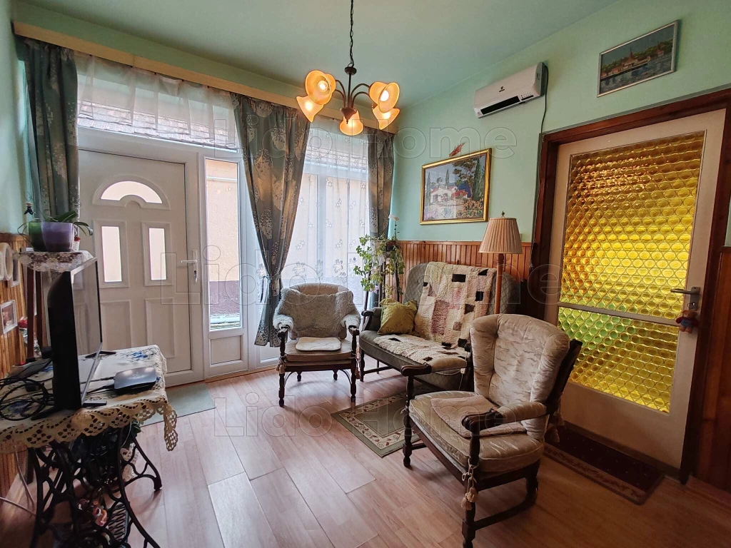 Eladó családi ház Balatonőszödön!