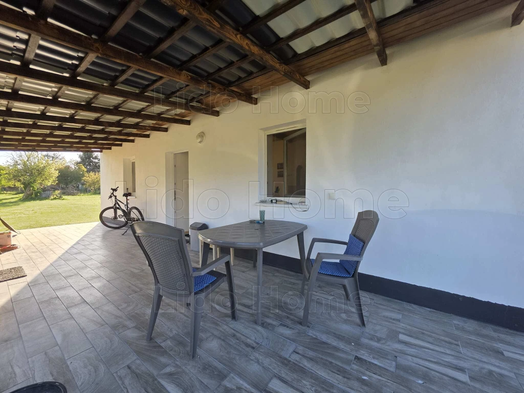 ÚJ ÉPÍTÉSŰ CSALÁDI HÁZ