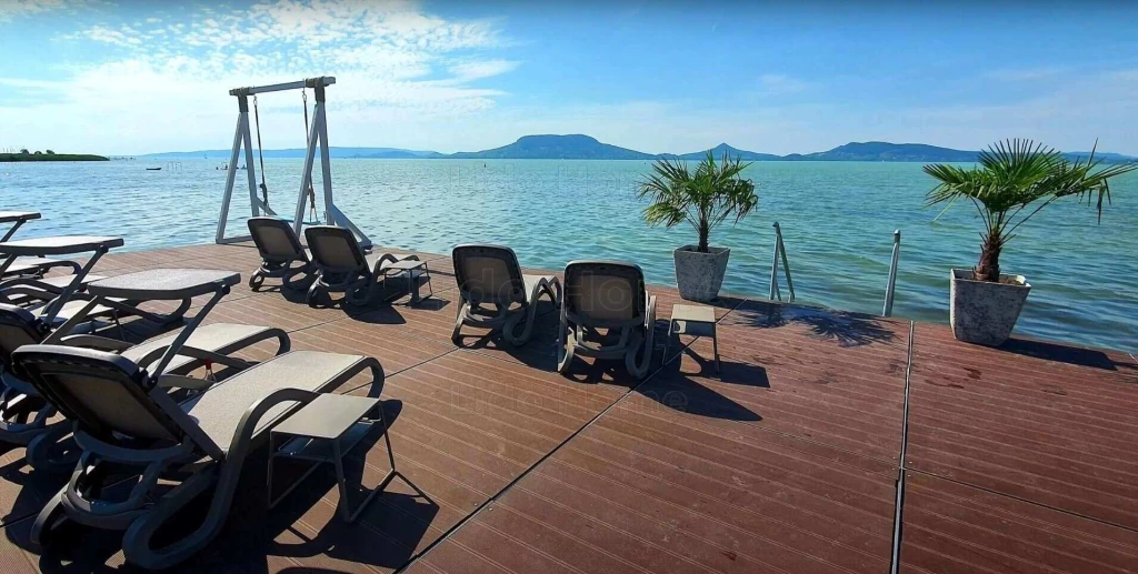 Eladó, ÖRÖK Balatoni Panorámás lakás Fonyódon!
