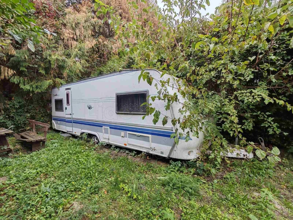 Eladó, vízközeli építési telek Balatonberényen!