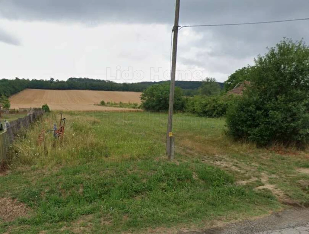 Hácson eladó 4201 m²-es belterületi építési telek