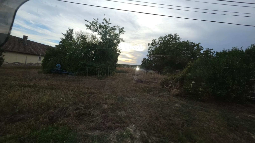 Hácson eladó 5602 m²-es belterületi építési telek