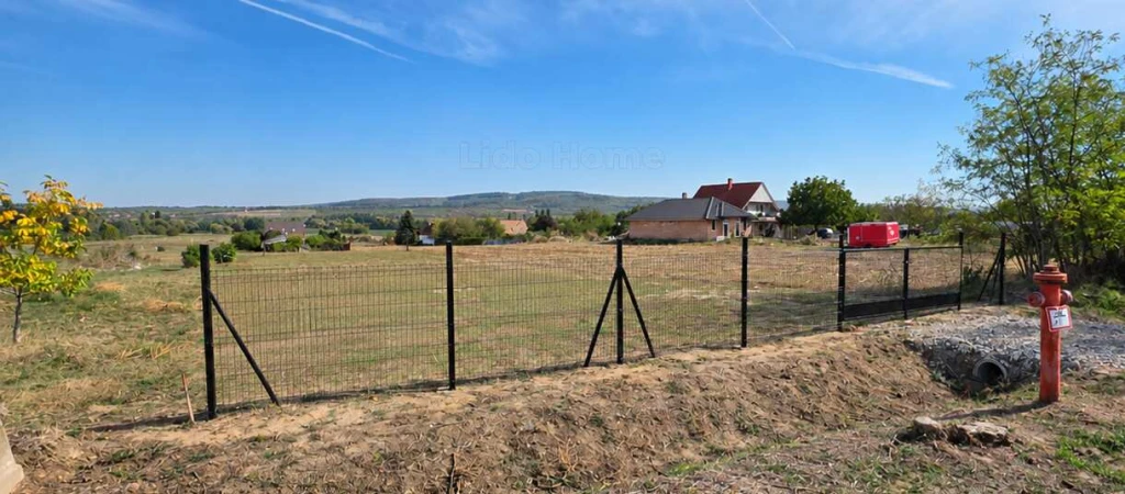 ÉPÍTÉSI TELEK A BALATON KÖZELÉBEN - Építse meg álmai otthonát a Balaton közelében – a telket mi adjuk hozzá!