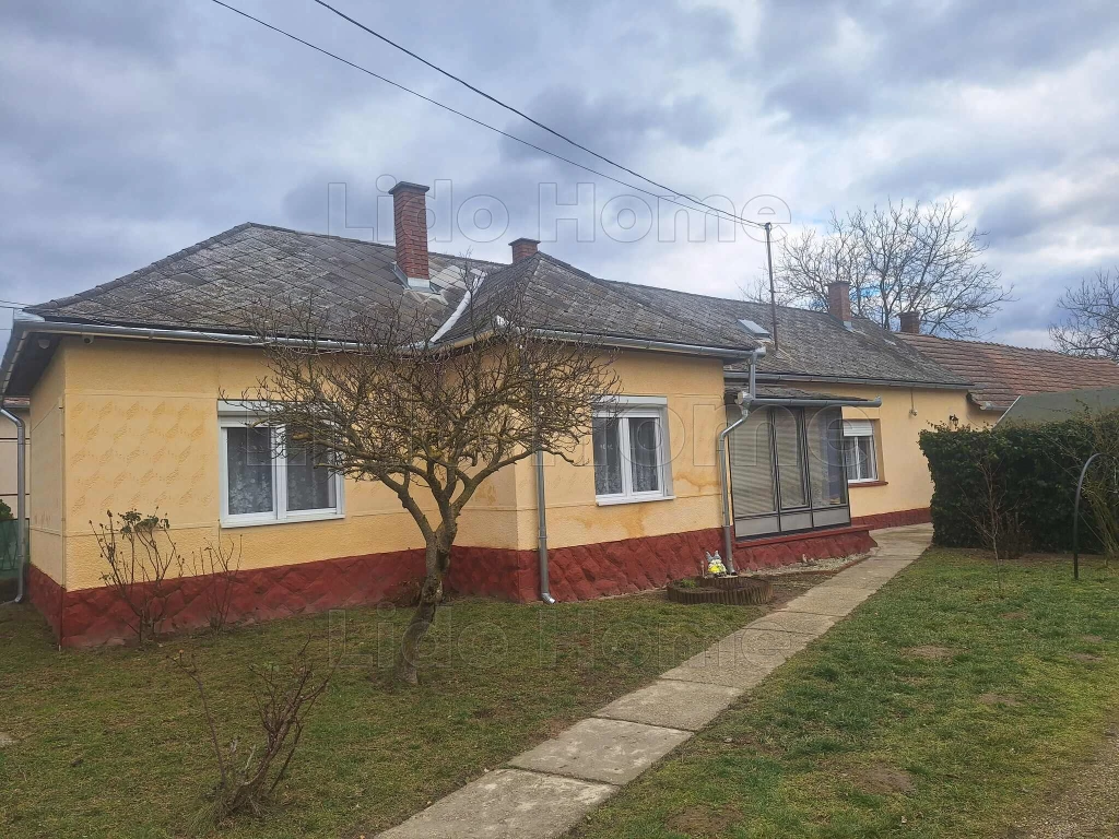 For sale house, Kutas