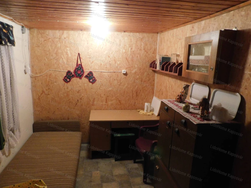 Eladó kis hétvégi ház Somogyaszalóban!