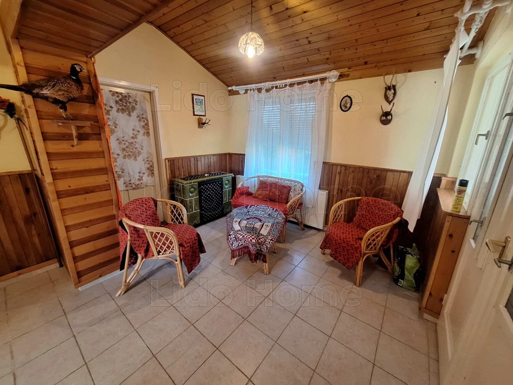 Felsőmocsoládon eladó kétgenerációs családi ház nagy telekkel és melléképületekkel!