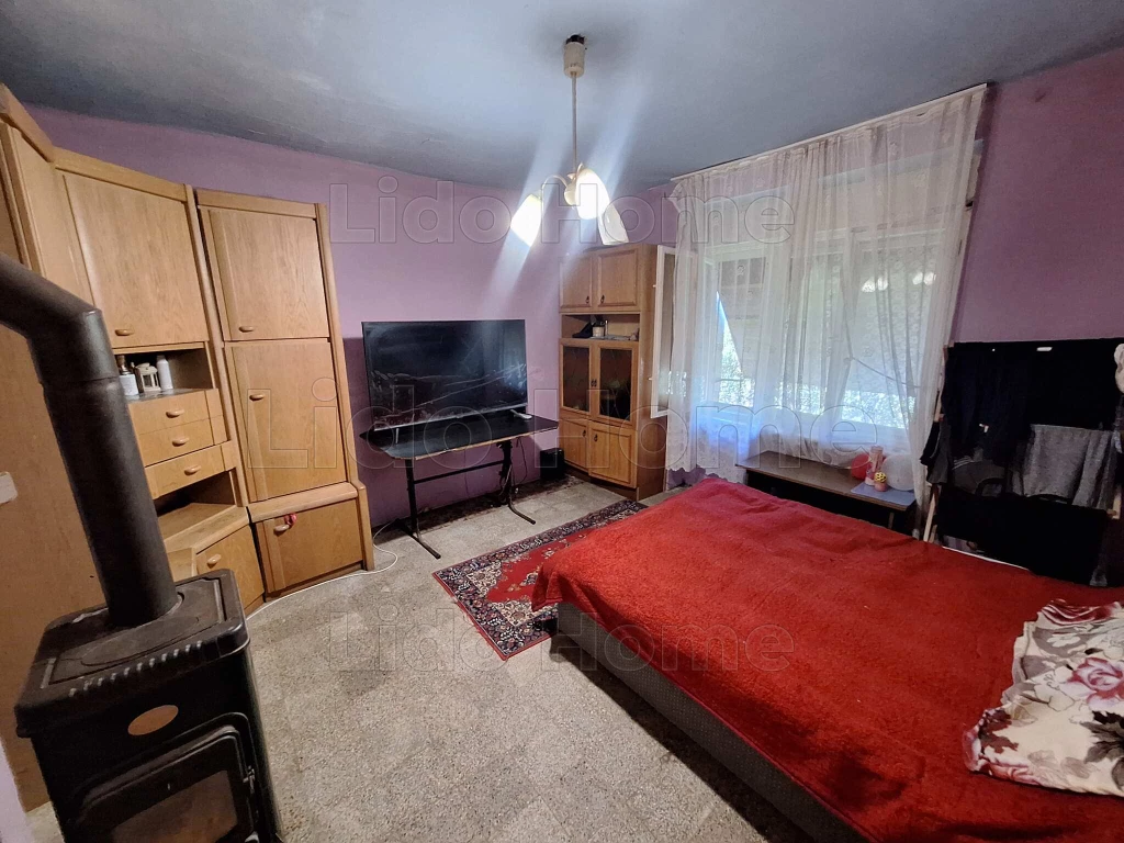 Eladó családi ház Igalban, csendes utcában!