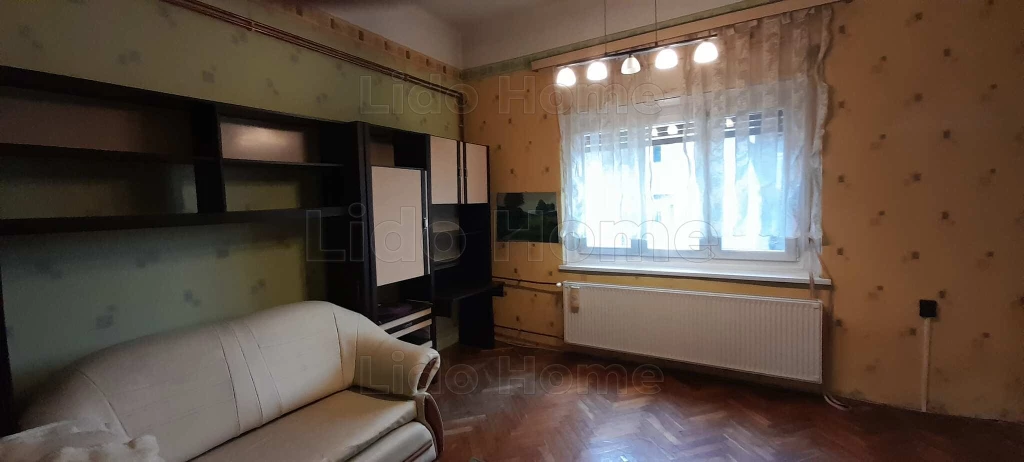 Eladó Kaposvár belvárosában 2 szobás házrész