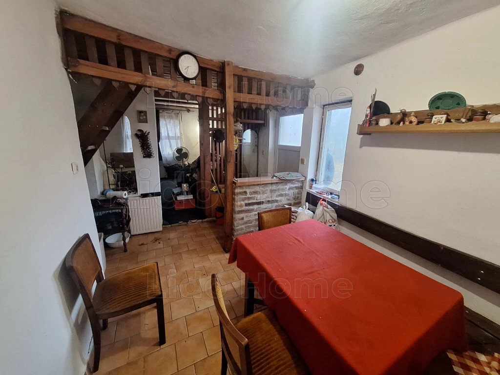 Eladó állandó lakhatásra alkalmas zártkert Kaposfüred határában!