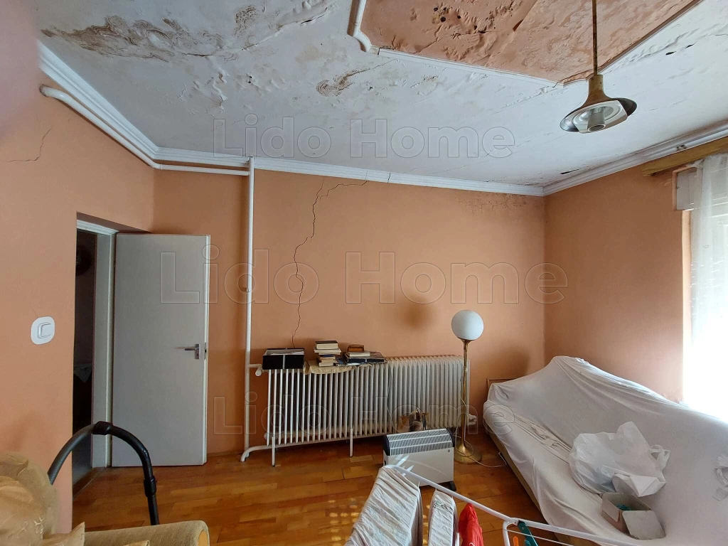 Kaposváron 3 szobás családi ház eladó