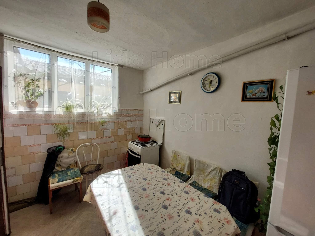 Kaposváron 2 szobás családi ház eladó