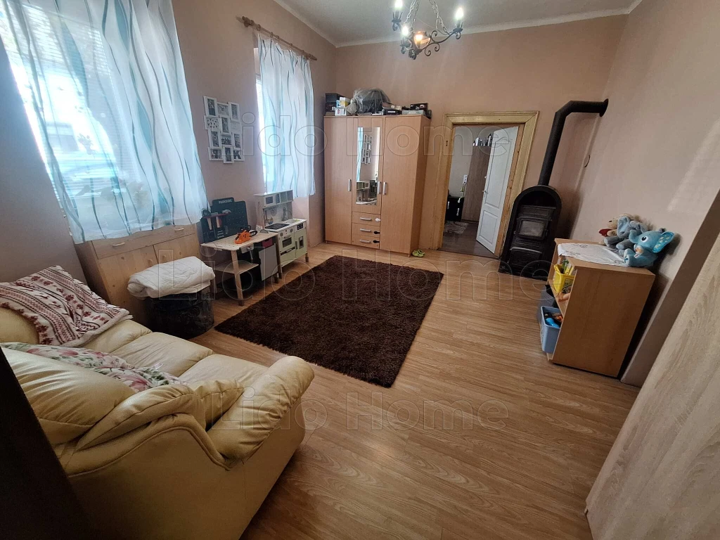 Eladó jó állapotú családi ház Lengyeltótiban, panorámás kilátással!