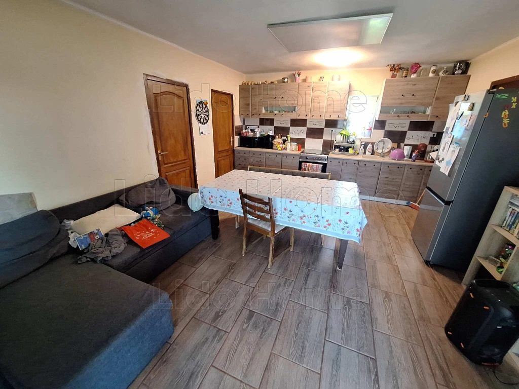 Eladó csaladi ház Igalban , lakhatásra és apartmanoztatàsra is kiválló lehetőség!
