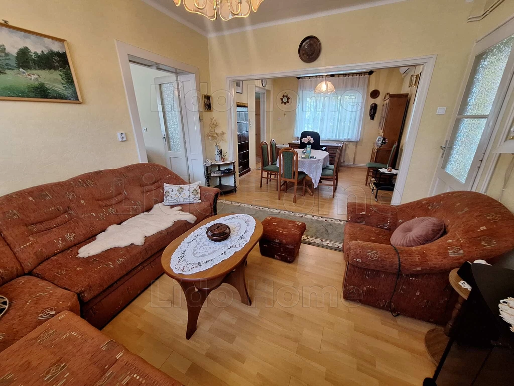 Eladó azonnal költözhető családi ház Igalban!