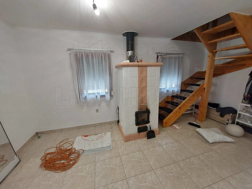 Teljesen felújított zártkerti ingatlan Zselickertvárosban – 40 m²-es fedett terasszal!