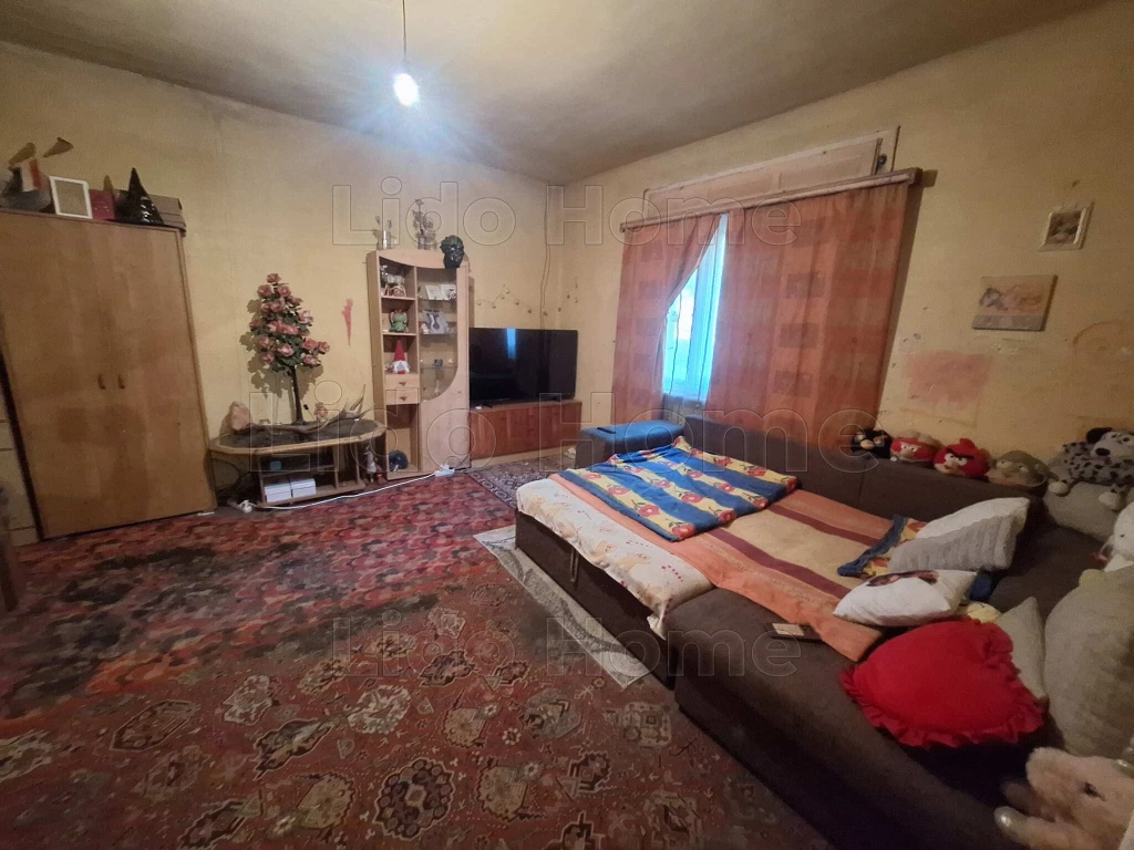 Eladó családi ház Pamukon, nagy telekkel!