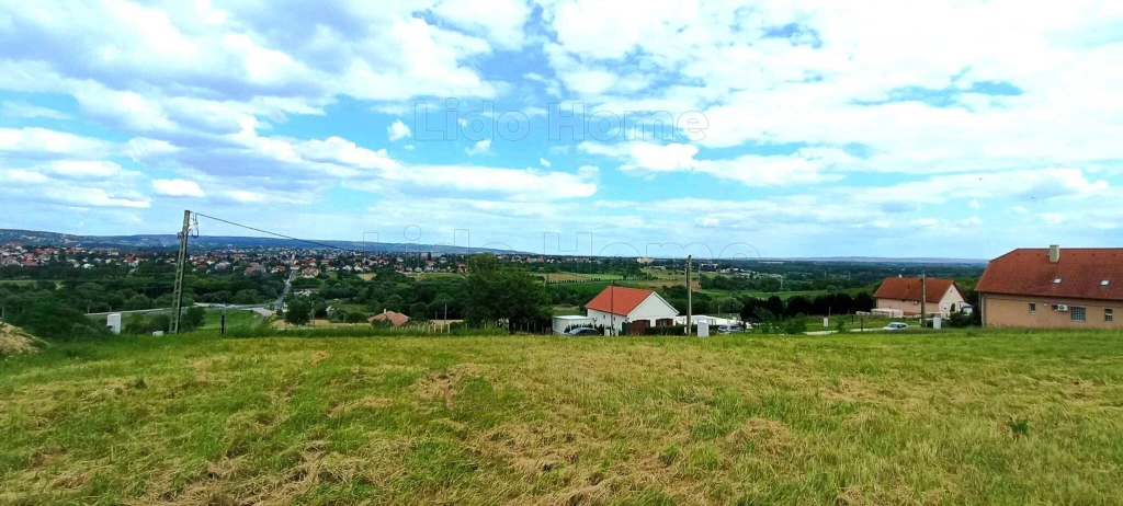 Felsőpáhokon építési telek eladó