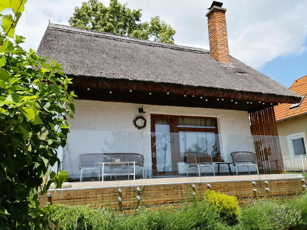 Vonyarcvashegyi nyaraló lélegzetelállító panorámával - ideális családok részére is!