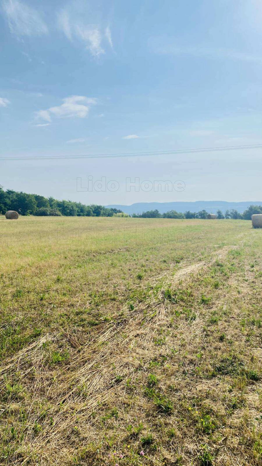 Karmacson mezőgazdasági terület eladó.