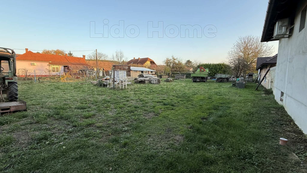 Eladó ÉPÍTÉSI TELEK Kehidakustányban.