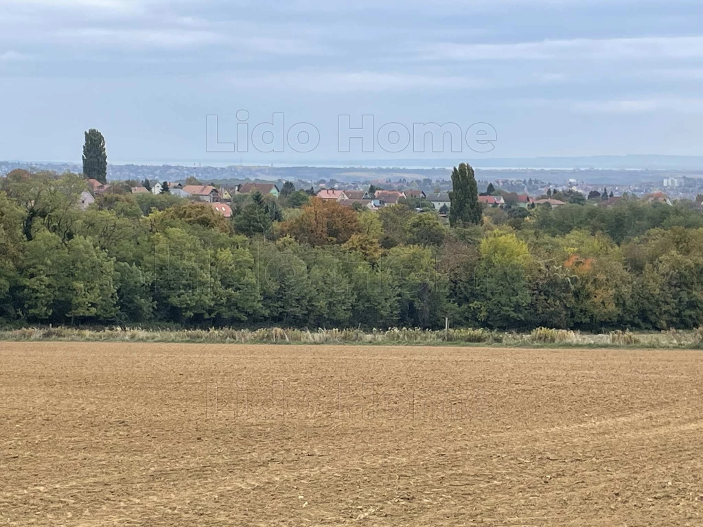 Nemesbükön építési telek eladó