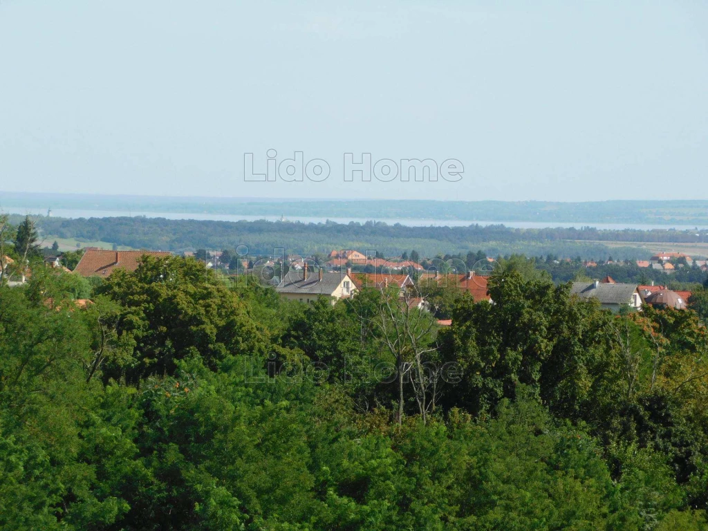 Nemesbükön építési telek eladó