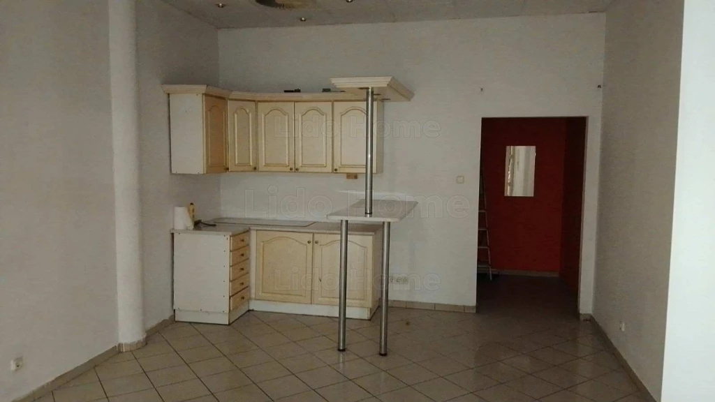 For sale brick flat, Gyenesdiás