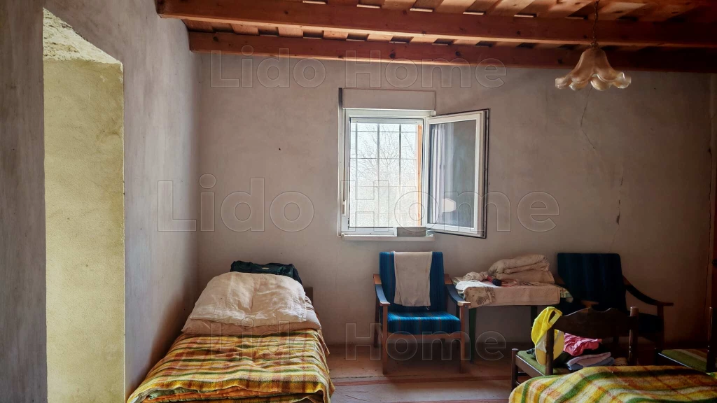 A LIDO HOME KESZTHELY eladásra kínál Nagykapornaki Kifüggesztés mentes PANORÁMÁS nyaralóját!