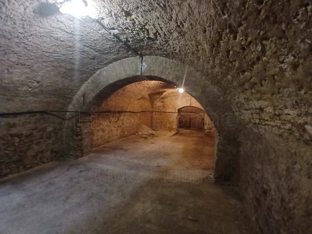 c3-1-name c2-69-name, Tapolca