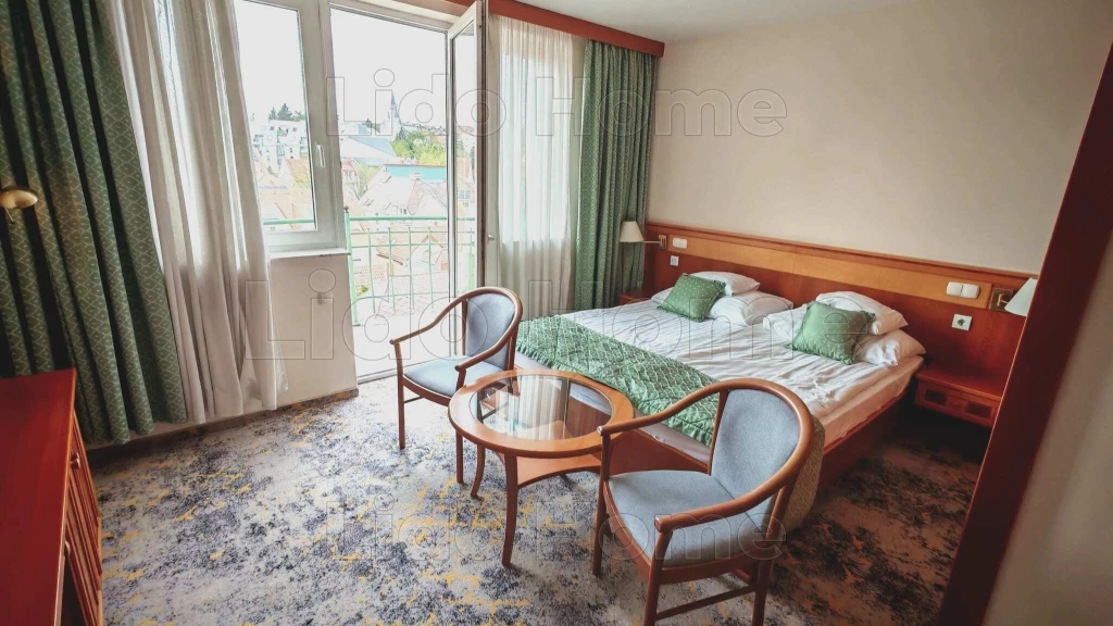 c3-2-name c2-19-name, Hévíz