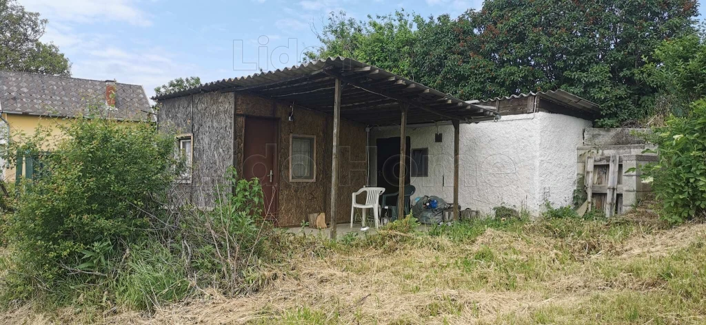 Lesencetomaji hegyen déli panorámás ingatlan faházzal ELADÓ!
