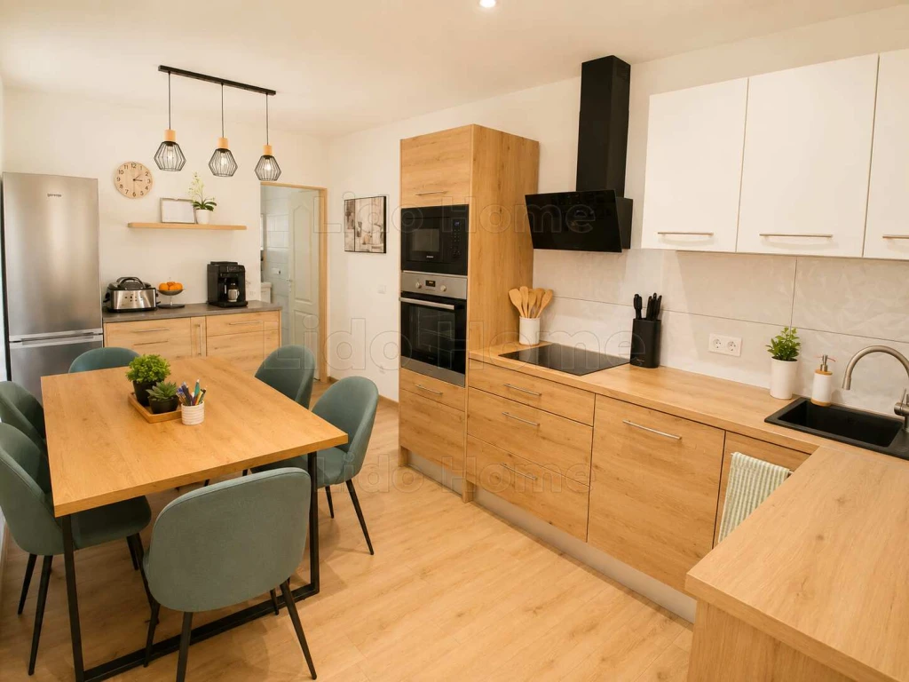 A LIDO HOME KESZTHELY eladásra kínálja ZALACSÁNYI CSALÁDI HÁZÁT.