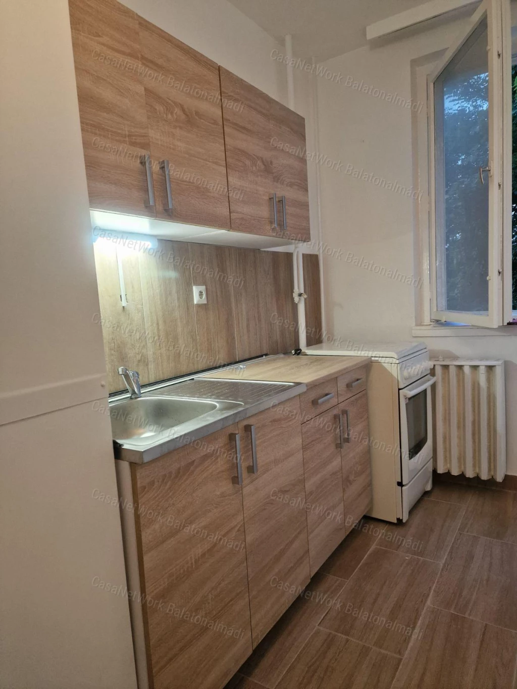 For sale panel flat, Veszprém