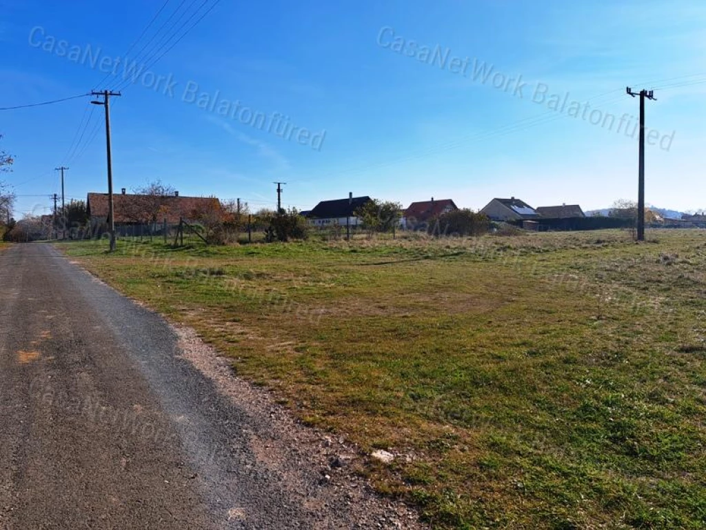 For sale building plot, Mencshely