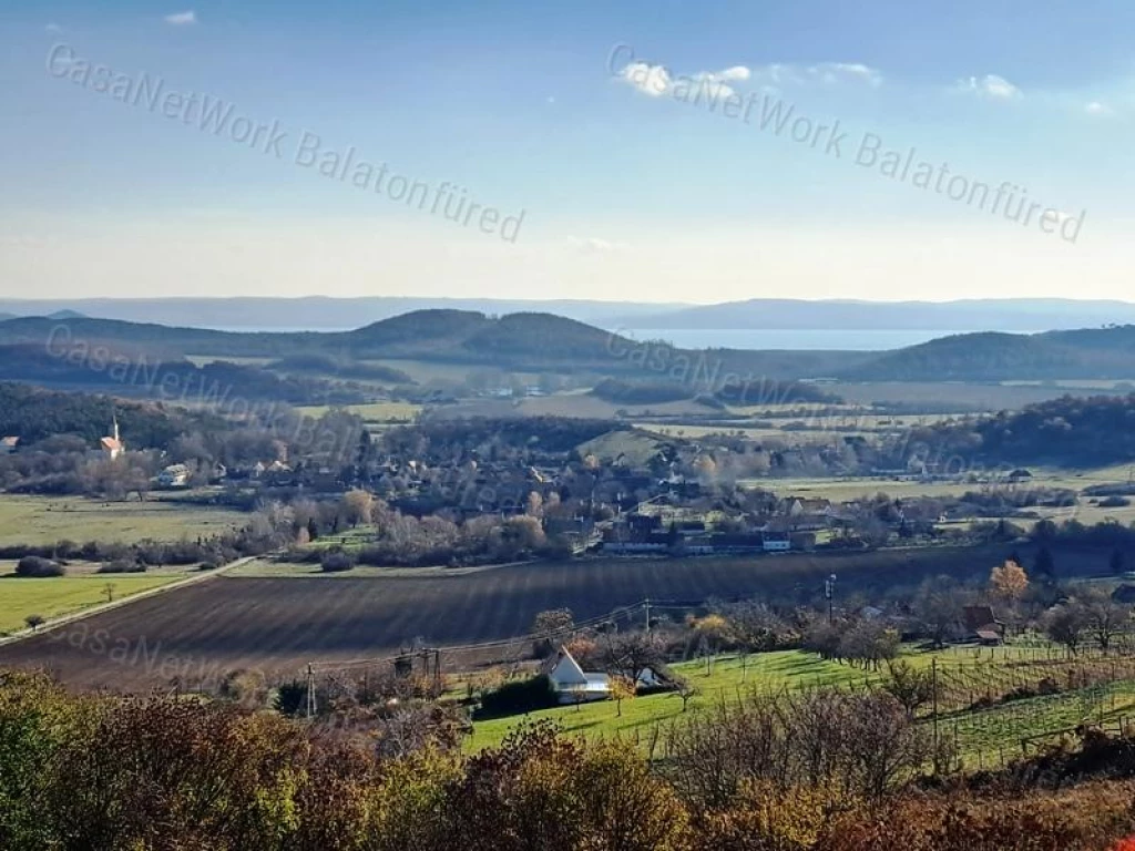 Csodálatos panorámával -eladó MEZŐGAZDASÁGI TERÜLET PÉCSELYEN