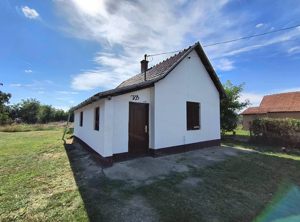 Eladó családi ház Tiszaroffon!