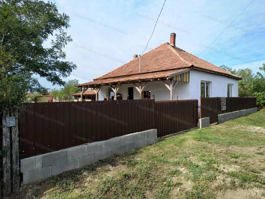 Eladó családi ház Tiszaroffon!