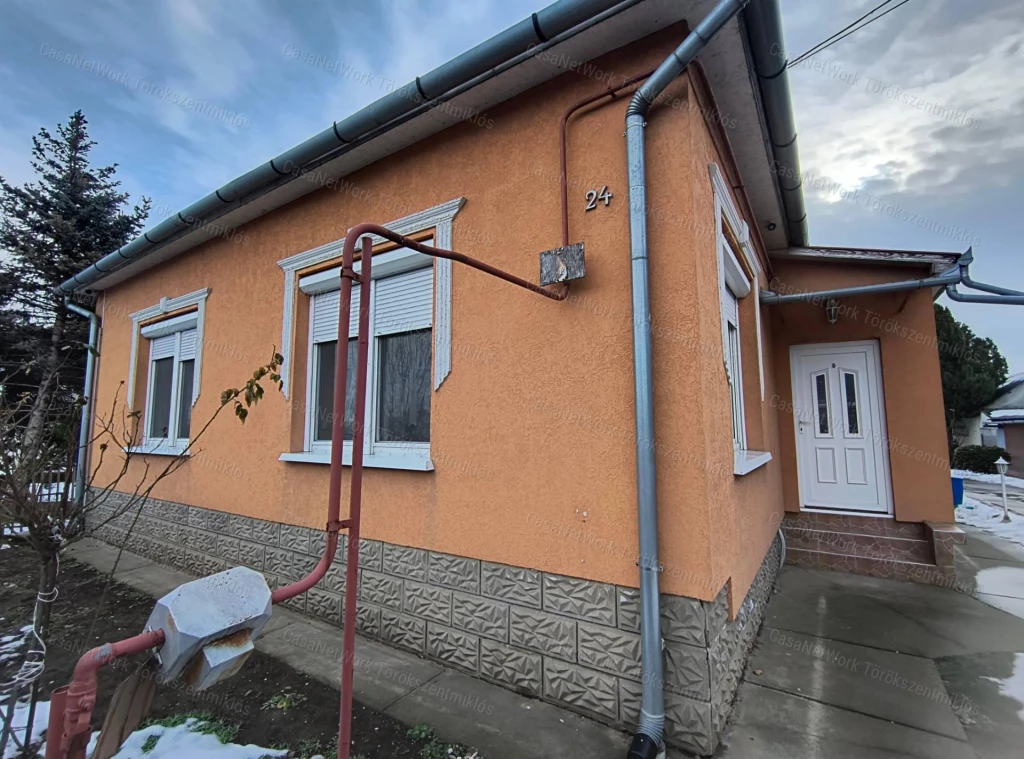 Eladó családi ház Törökszentmiklóson!