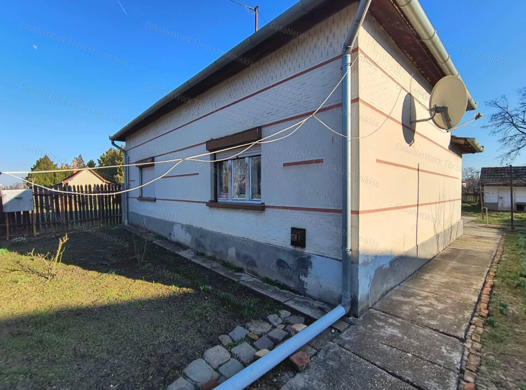 Eladó családi ház Törökszentmiklóson!