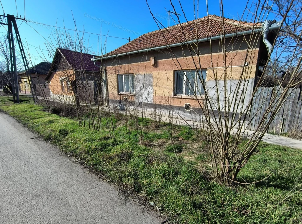 Eladó családi ház Törökszentmiklóson a G-Faluban!