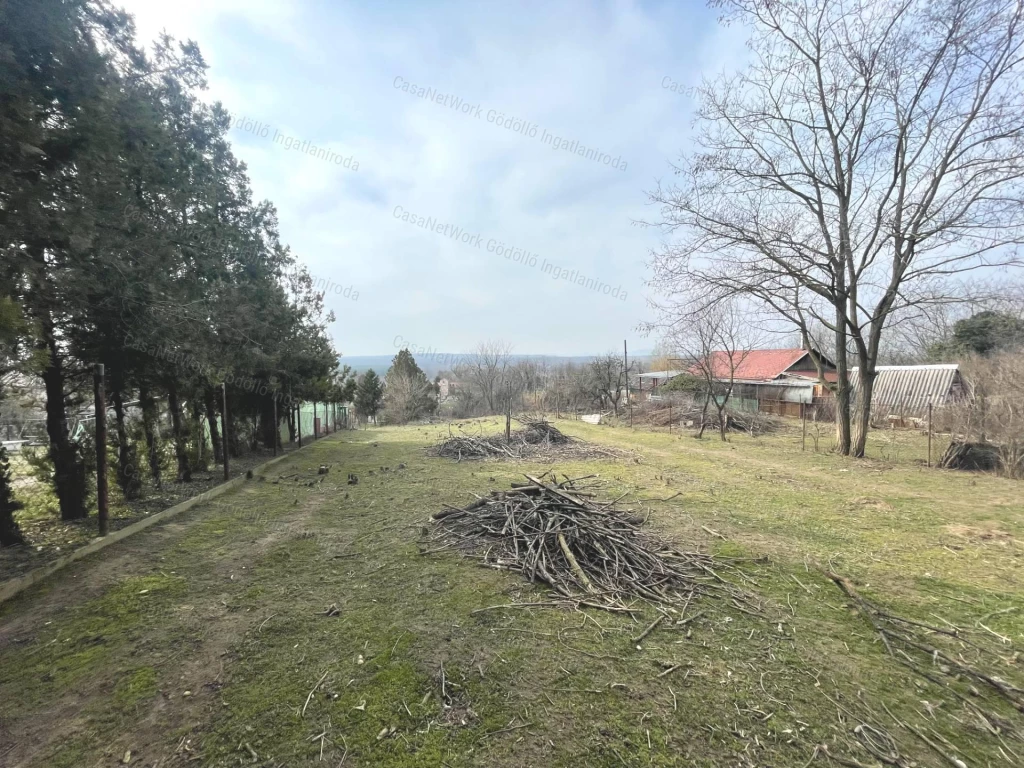 Csendes helyen építési telek