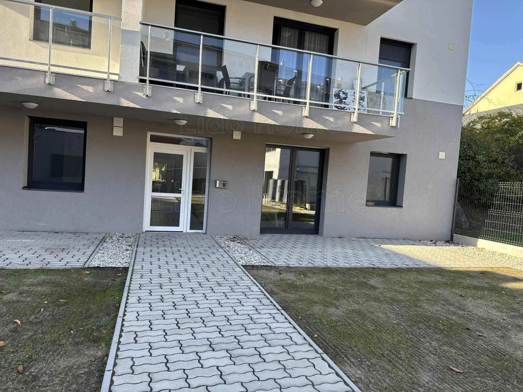 For sale brick flat, Siófok