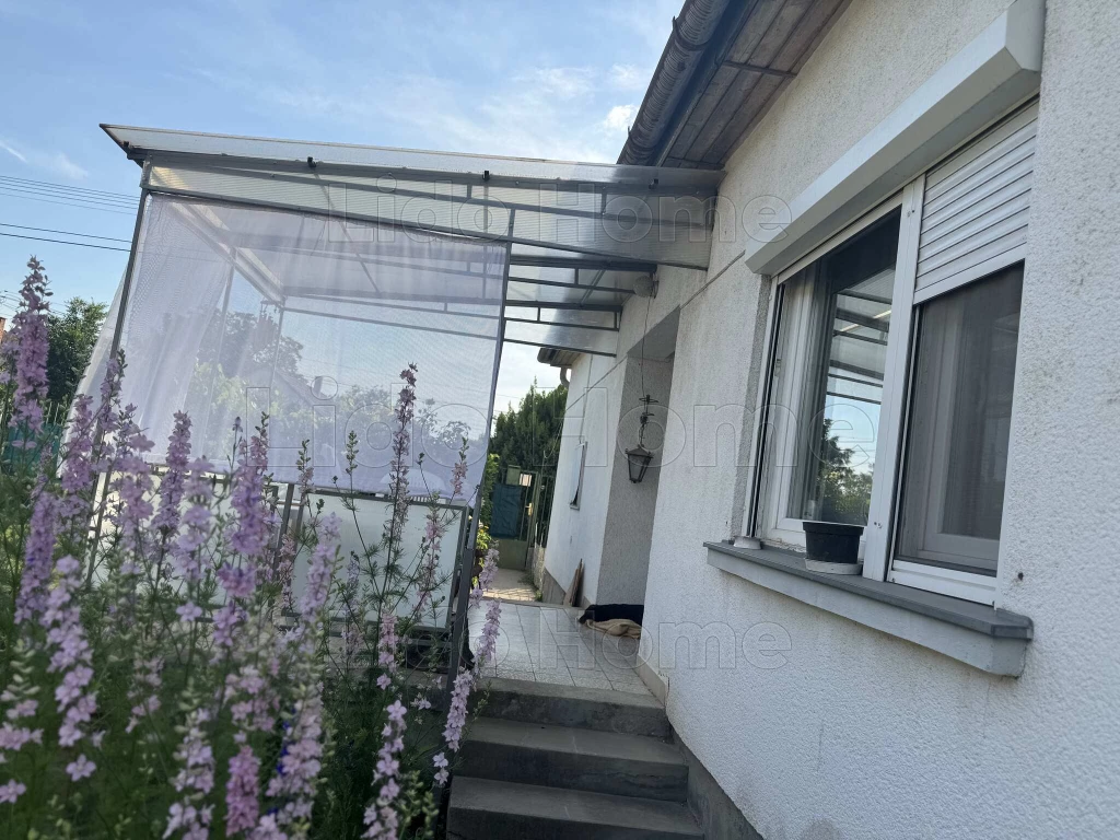 For sale house, Enying