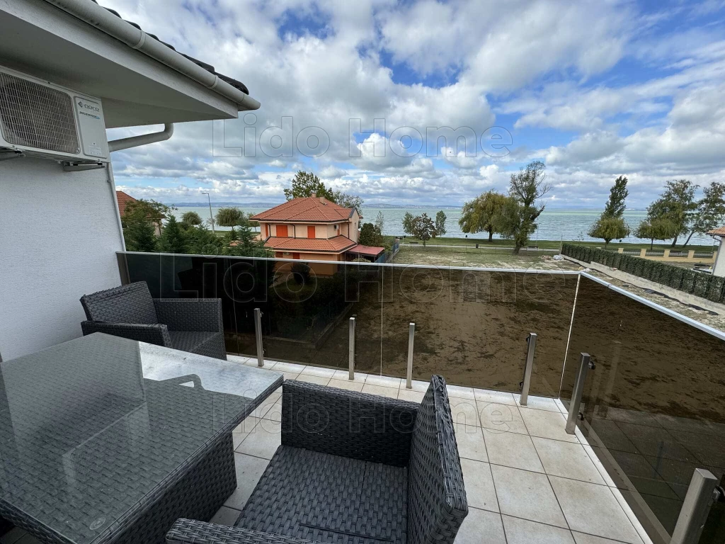 Kiadó panorámás lakás hosszú távra!